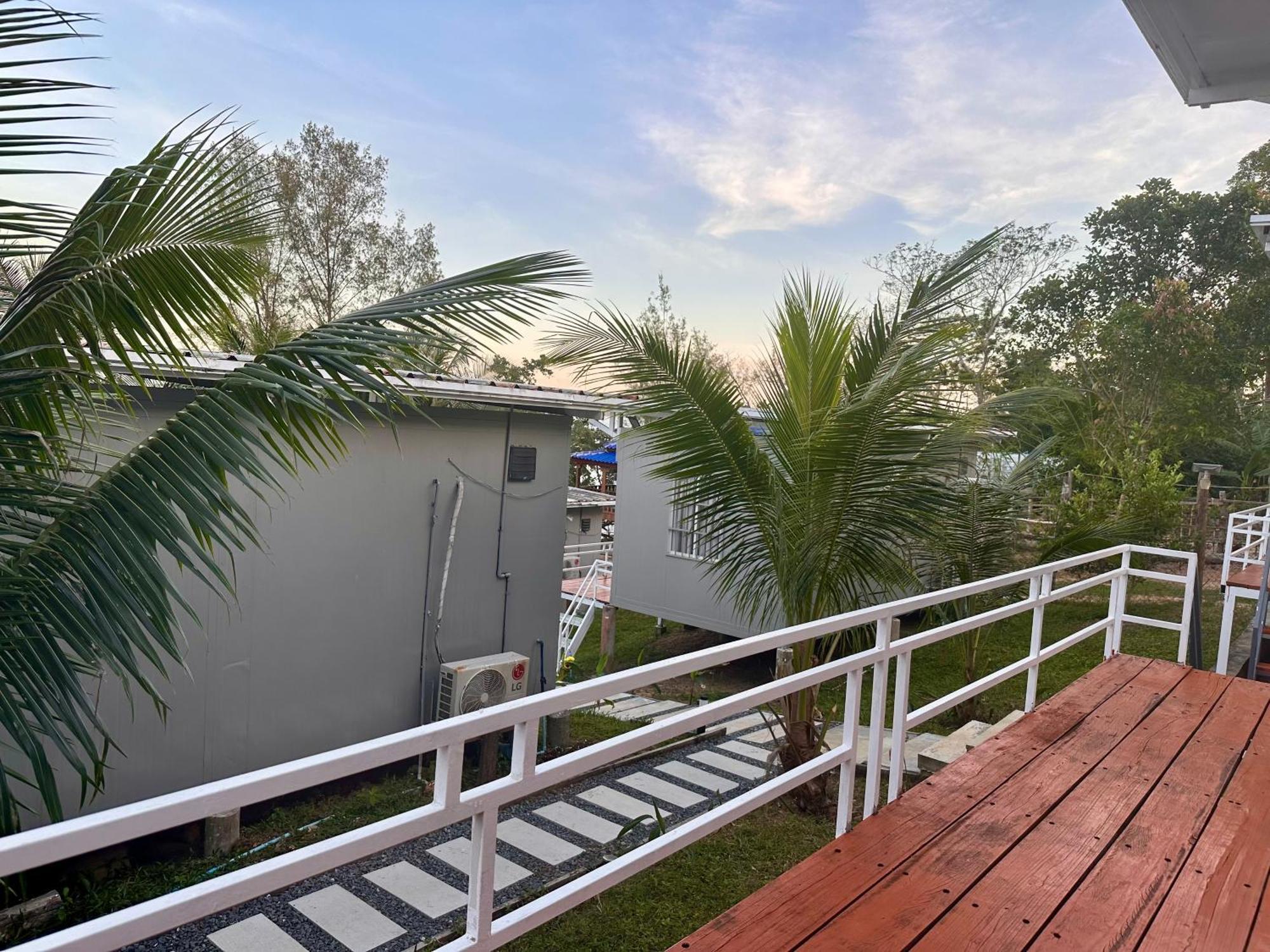 Naroth Beach Bungalow Prek Svay Village Exterior foto