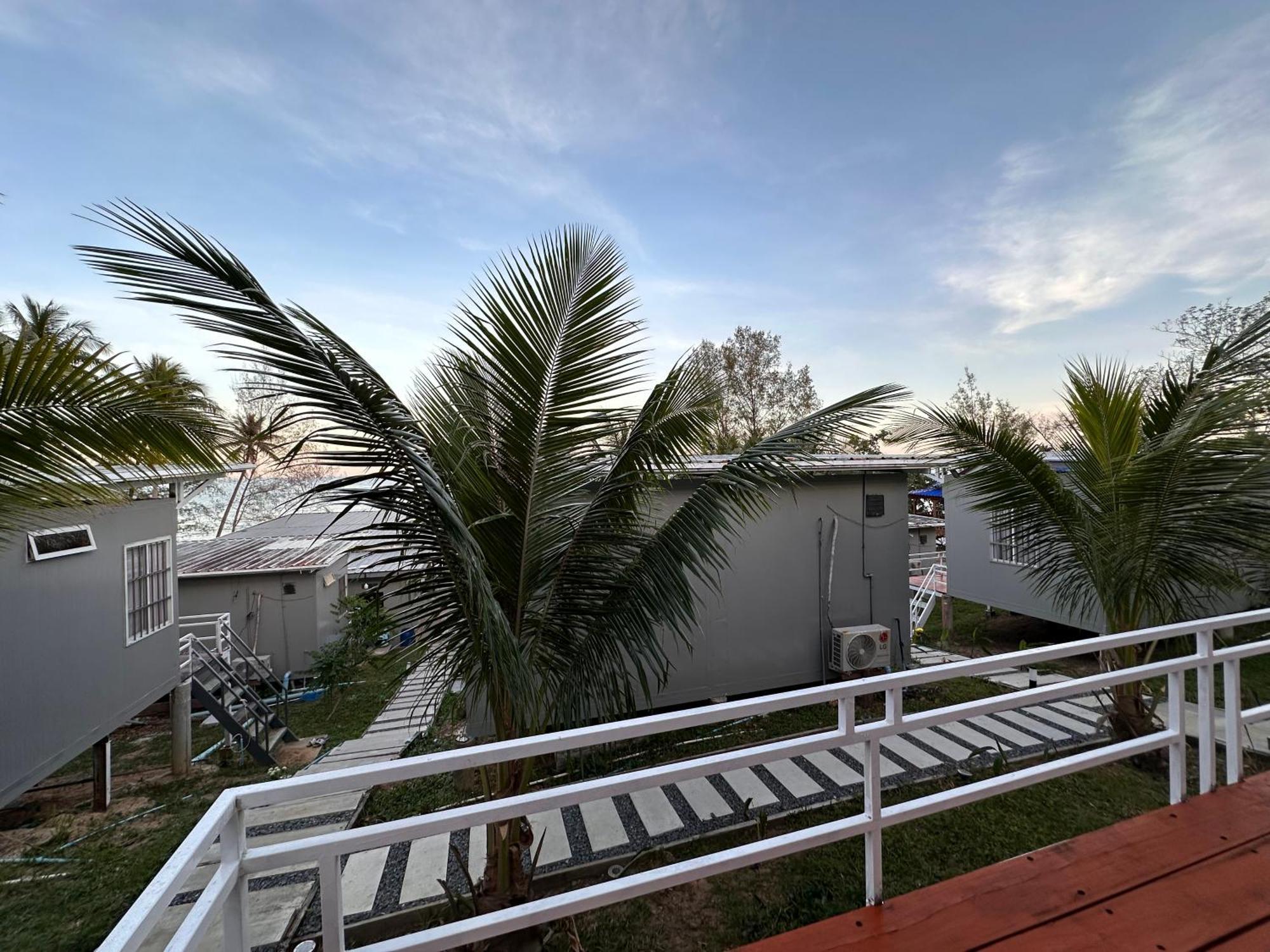 Naroth Beach Bungalow Prek Svay Village Exterior foto