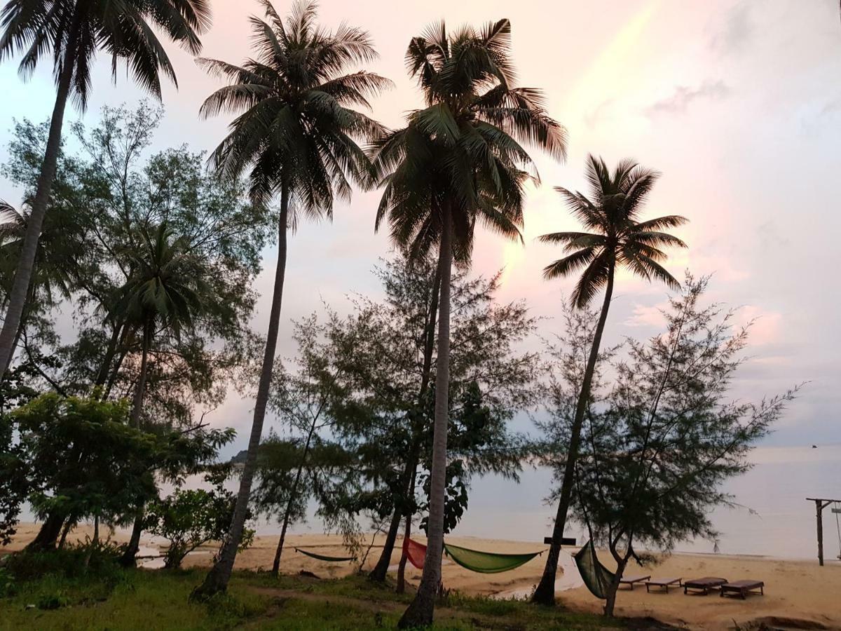 Naroth Beach Bungalow Prek Svay Village Exterior foto